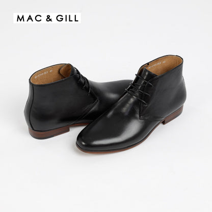 Chukka Laced Up Leather Boots in Black