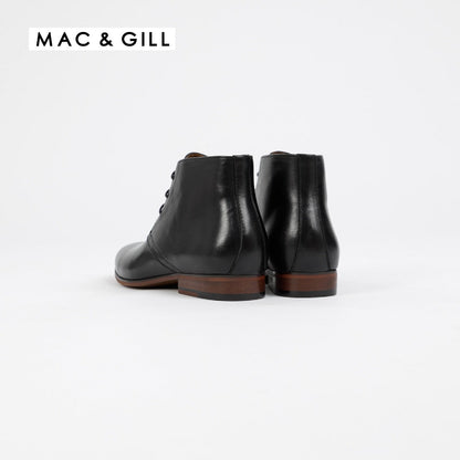 Chukka Laced Up Leather Boots in Black