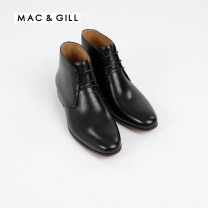 Chukka Laced Up Leather Boots in Black