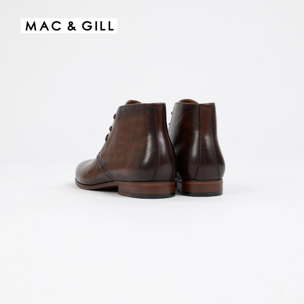 Men's brown leather dessert boot