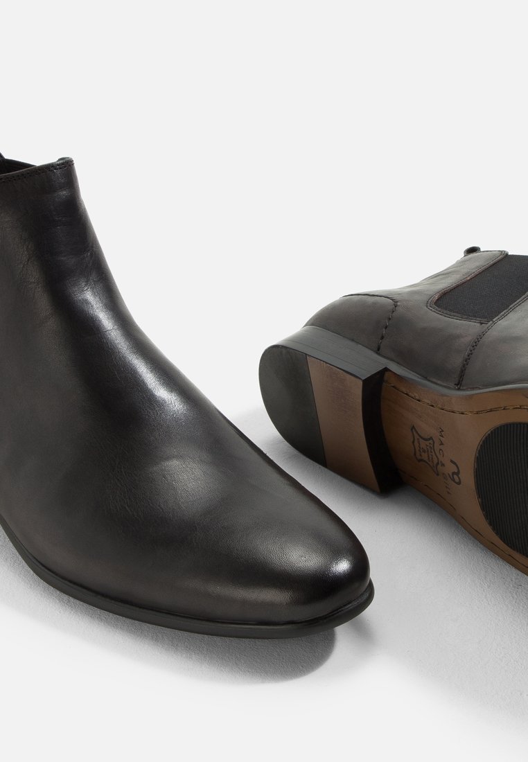 Marq Chelsea Leather Ankle Boot for Men in original 100%