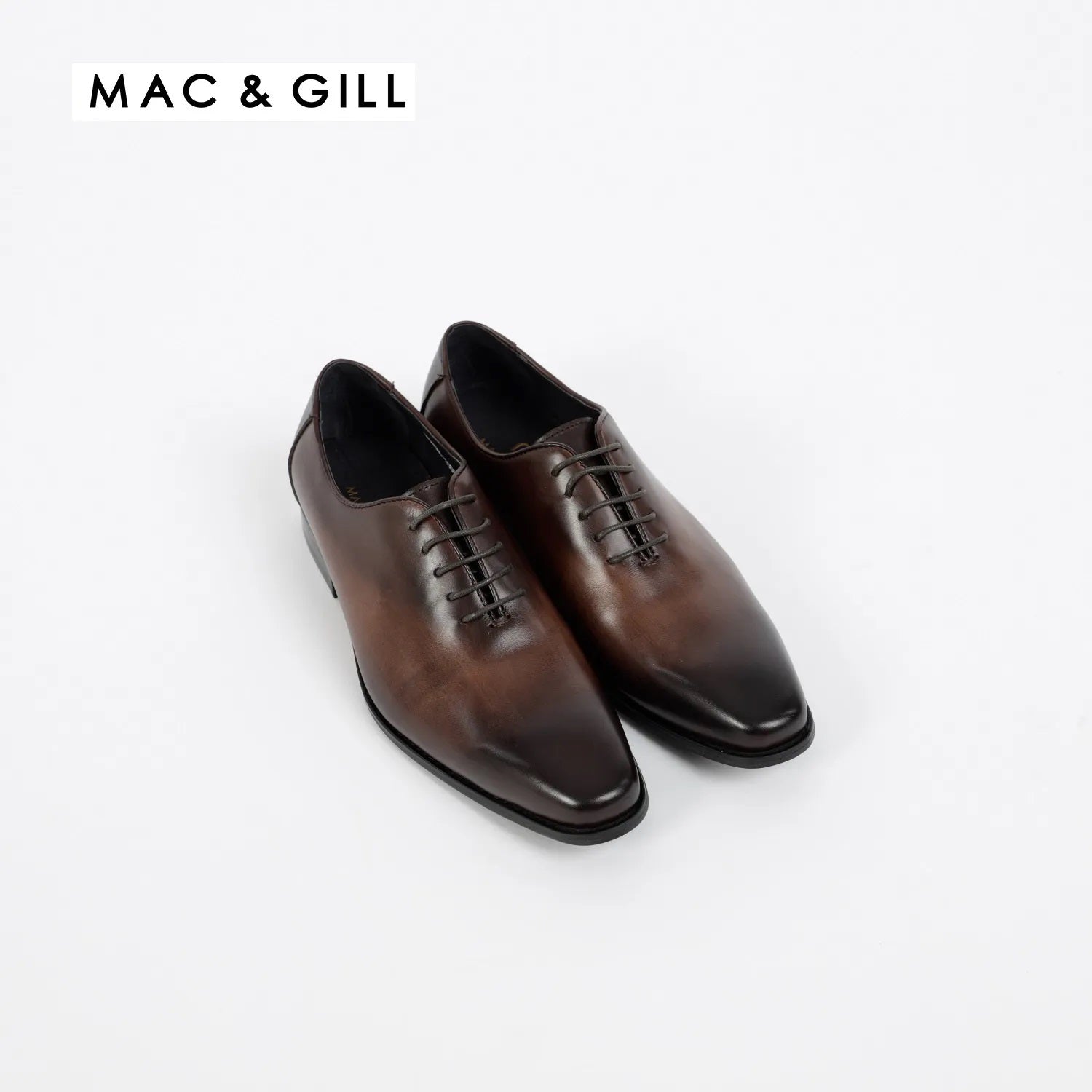 Men's dark brown leather Oxford shoe