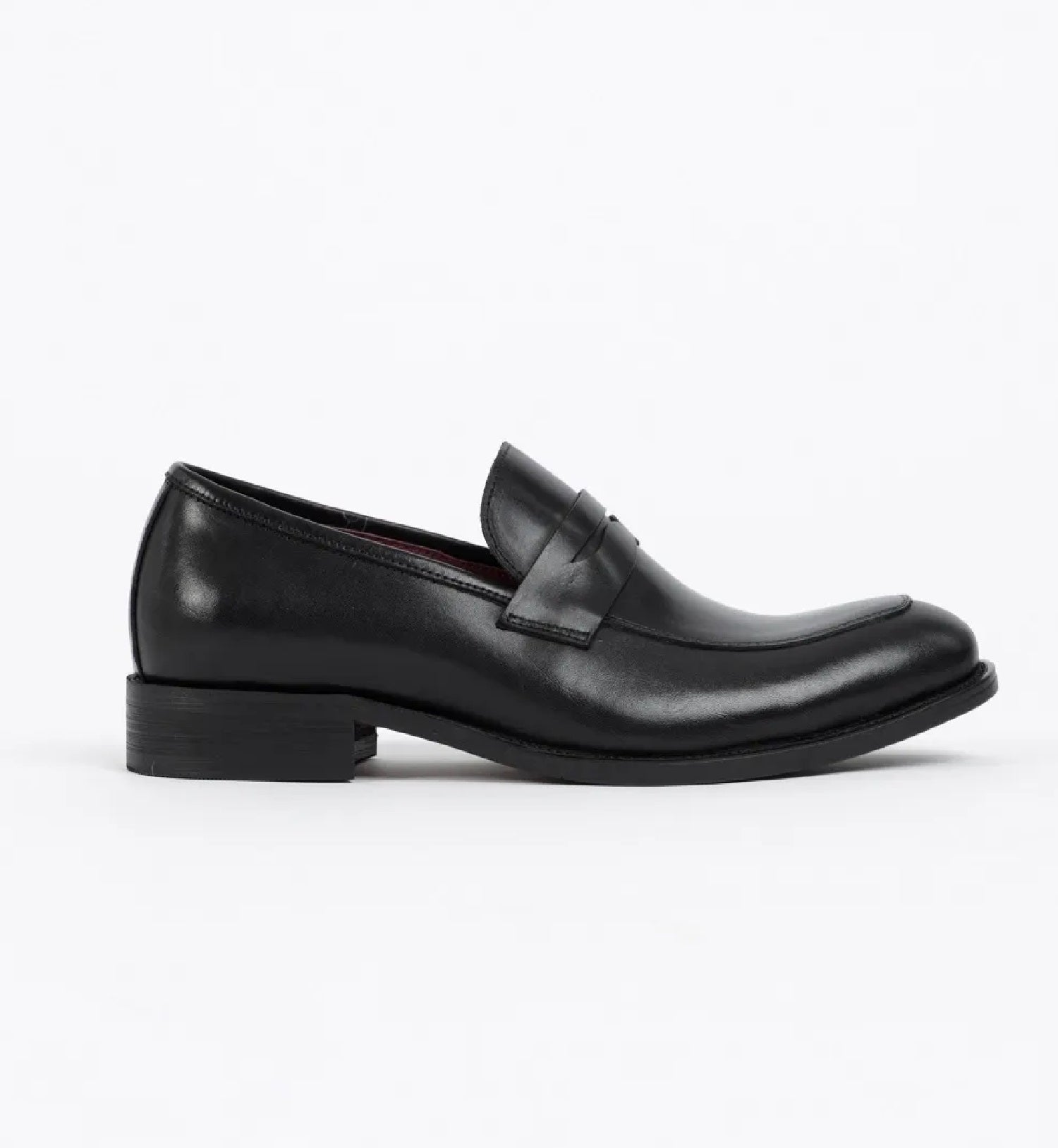 Classic Felipe Penny Loafer in Black